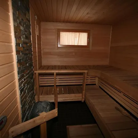 Lumia, Lomamoekki Levillae