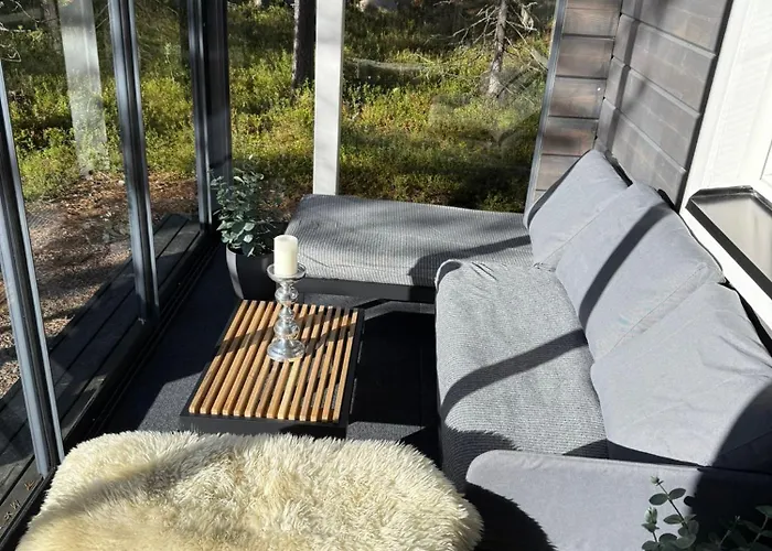 Lumia, Lomamoekki Levillae